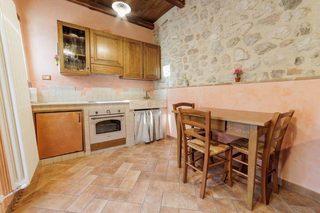 Appartamento Venturini Trevi Exteriér fotografie